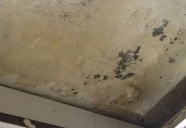道真仡阳台漏水维修公司分享下道真仡卫生间渗水维修需要注意哪些问题。